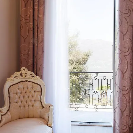 Boutique Sarnia Bed and breakfast 2*